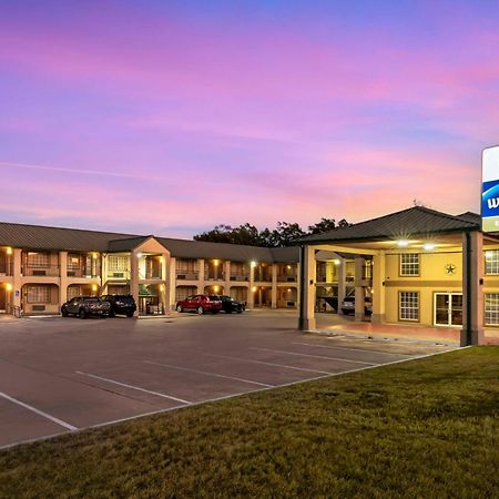 Best Western Executive Inn Hallettsville Екстериор снимка