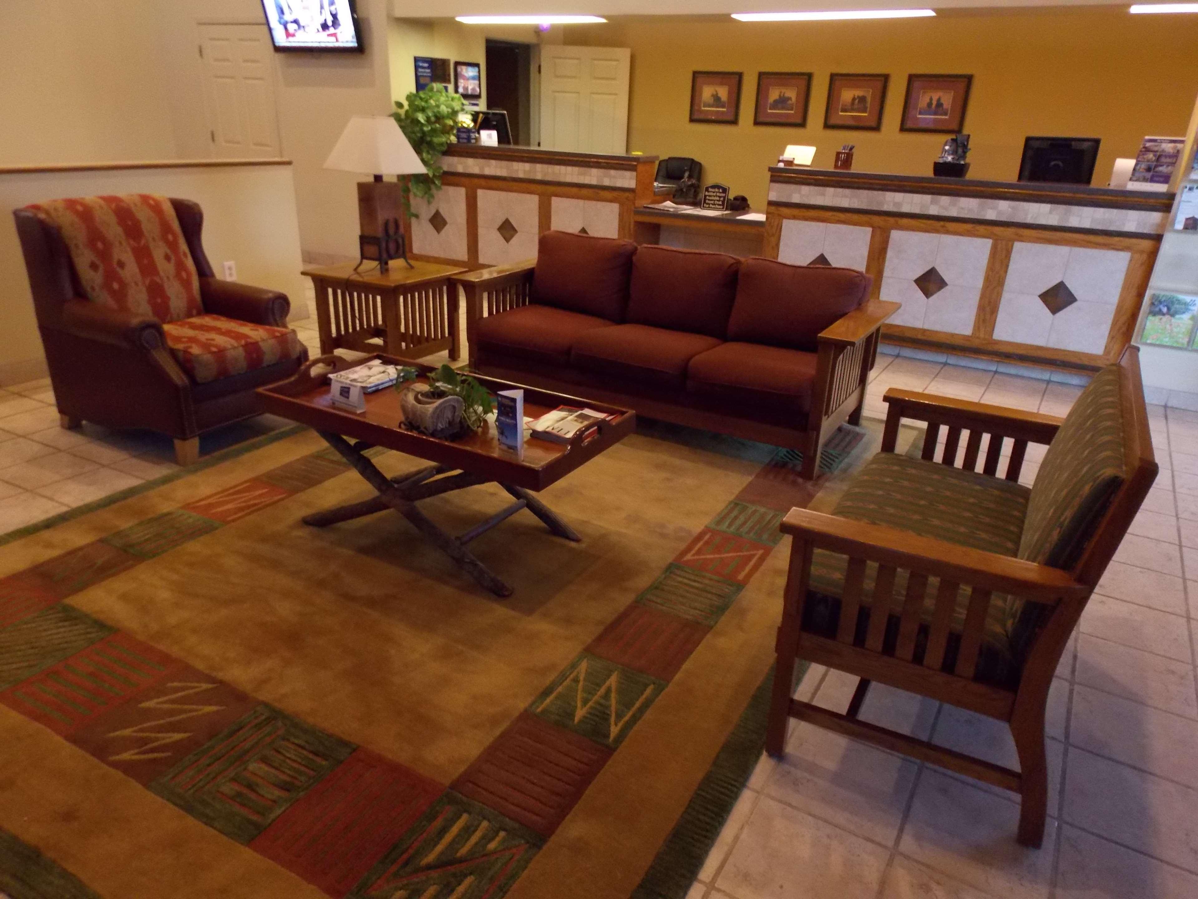 Best Western Executive Inn Hallettsville Екстериор снимка